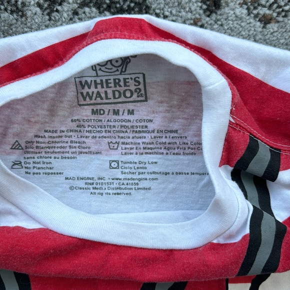 Where’s Waldo? Red & White Striped Tee Medium - Picture 2 of 3